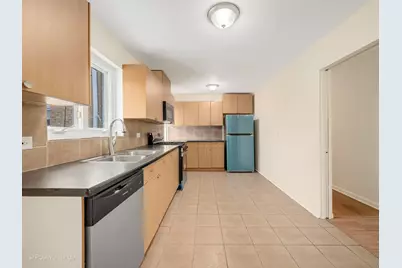 7516 N California Avenue, Chicago, IL 60645 - Photo 7