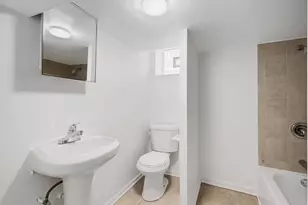 7516 N California Ave, Chicago, IL 60645 - Photo 17