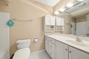 2100 Valencia Dr, Northbrook, IL 60062 - Photo 7