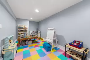 9101 Windsor Dr, Palos Hills, IL 60465 - Photo 13