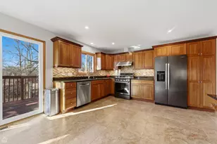 9101 Windsor Dr, Palos Hills, IL 60465 - Photo 5