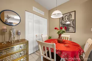 2578 Hillsboro Blvd, Aurora, IL 60503 - Photo 7