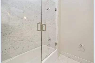 10 E Delaware Place #18E, Chicago, IL 60611 - Photo 33