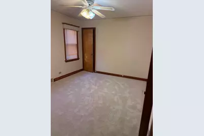 10210 S Rhodes Avenue, Chicago, IL 60628 - Photo 5