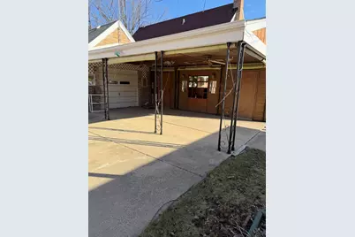 10210 S Rhodes Avenue, Chicago, IL 60628 - Photo 7