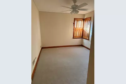 10210 S Rhodes Avenue, Chicago, IL 60628 - Photo 3