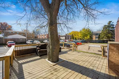 910 W Hillcrest Drive, Dekalb, IL 60115 - Photo 7