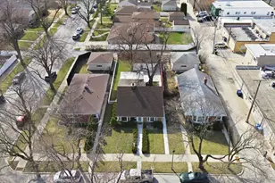 7538 E Praire Rd, Skokie, IL 60076 - Photo 27
