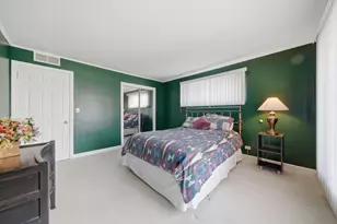 7538 E Praire Rd, Skokie, IL 60076 - Photo 17