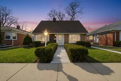 7538 E Praire Road, Skokie, IL 60076 - Photo 1