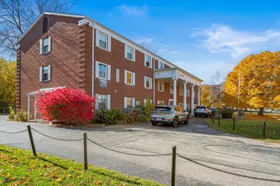 928 W Hillcrest Drive, Dekalb, IL 60115 - Photo 1