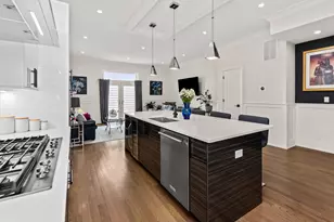 700 E 46th St, Chicago, IL 60653 - Photo 7