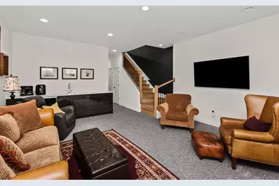 700 E 46th Street, Chicago, IL 60653 - Photo 25