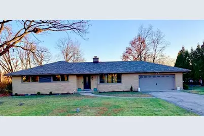 11 Woodridge Drive, Oak Brook, IL 60523 - Photo 1