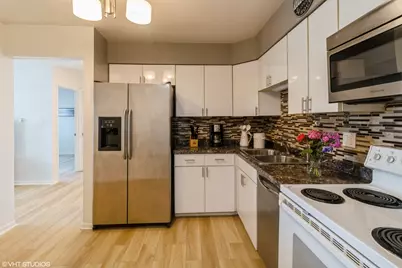 3110 Pheasant Creek Drive #110, Northbrook, IL 60062 - Photo 5