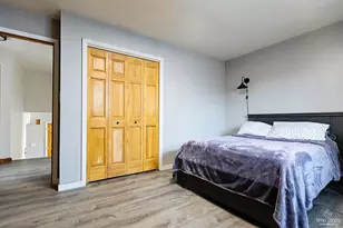 8336 Mending Wall Dr, Woodridge, IL 60517 - Photo 19