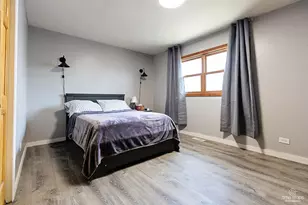 8336 Mending Wall Dr, Woodridge, IL 60517 - Photo 17