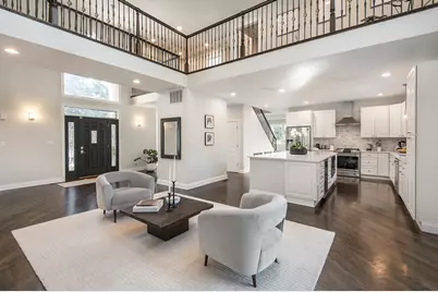 332 E Central Road, Arlington Heights, IL 60005 - Photo 7