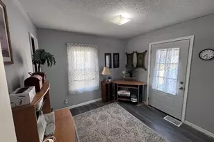 212 W Allmon St, Salem, IL 62881 - Photo 21