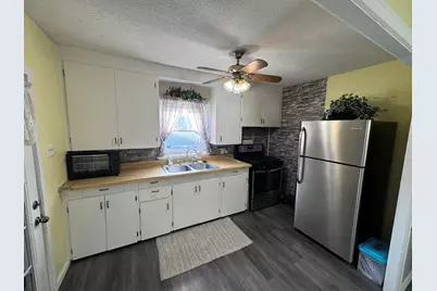 212 W Allmon Street, Salem, IL 62881 - Photo 11