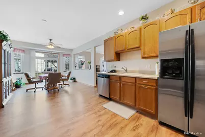 21400 Mays Lake Drive, Crest Hill, IL 60403 - Photo 9