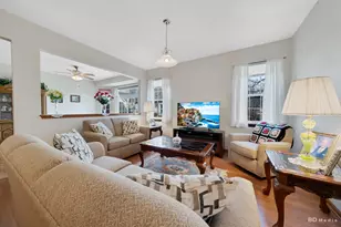 21400 Mays Lake Dr, Crest Hill, IL 60403 - Photo 5