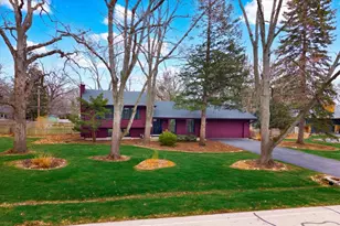 8S295 College Rd, Naperville, IL 60540 - Photo 5