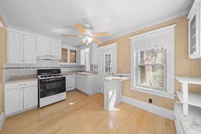 449 W Lincoln Avenue, Hinckley, IL 60520 - Photo 11