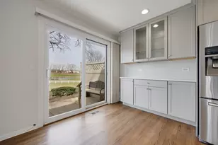 1634 Vermont Dr, Elk Grove Village, IL 60007 - Photo 7