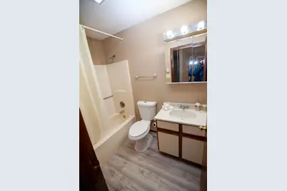 4314 W Shamrock Lane #1C, McHenry, IL 60050 - Photo 9