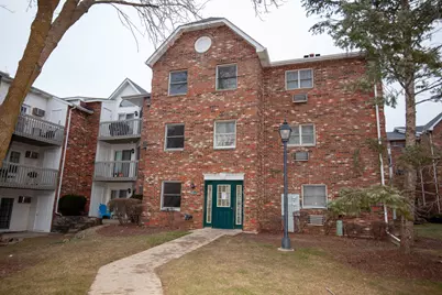 4314 W Shamrock Lane #1C, McHenry, IL 60050 - Photo 1