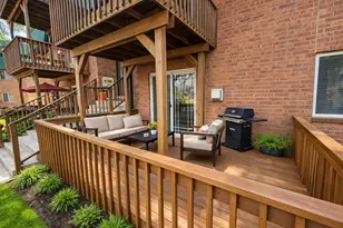 1985 Tall Oaks Dr, Aurora, IL 60505 - Photo 3