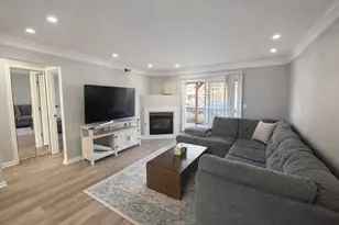 1985 Tall Oaks Dr, Aurora, IL 60505 - Photo 7