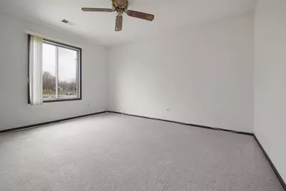 854 E Carriage Lane #8, Palatine, IL 60074 - Photo 17