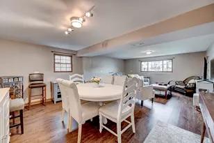 7215 Larchwood Ln, Woodridge, IL 60517 - Photo 13