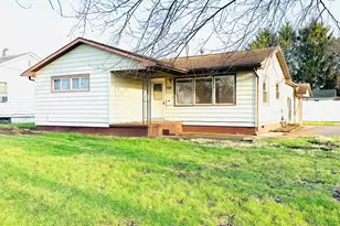 502 W Elm, Hoopeston, IL 60942 - Photo 1