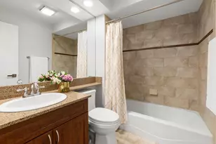 1740 N Clark St, Chicago, IL 60614 - Photo 17