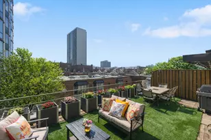 1740 N Clark St, Chicago, IL 60614 - Photo 3