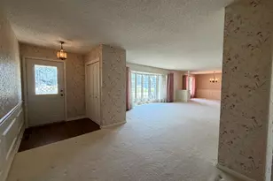 24 S Country Club Rd, Mattoon, IL 61938 - Photo 5