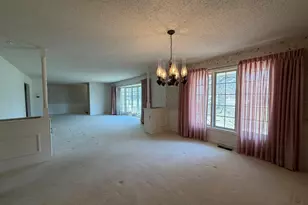 24 S Country Club Rd, Mattoon, IL 61938 - Photo 13