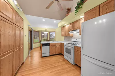 1986 Rosemary Circle, Lake Holiday, IL 60548 - Photo 11