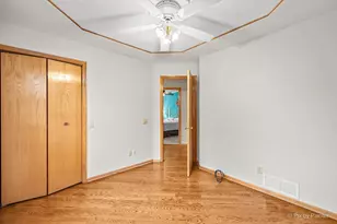 1986 Rosemary Cir, Lake Holiday, IL 60548 - Photo 21