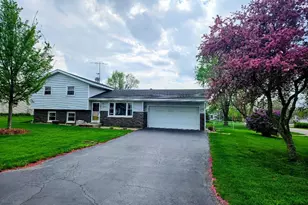 25155 W Elm St, Channahon, IL 60410 - Photo 1