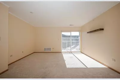 801 N McLean Boulevard #320, Elgin, IL 60123 - Photo 3