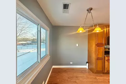 575 Greystone Lane #A2, Wheeling, IL 60090 - Photo 5