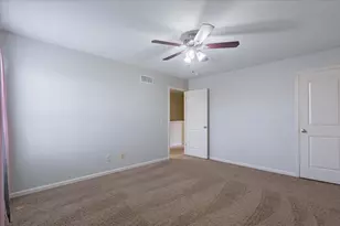 2511 Grey Fox Trail, Bloomington, IL 61705 - Photo 23