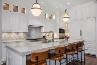 2047 N Bissell Street, Chicago, IL 60614 - Photo 11