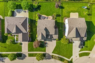 25305 Bay Tree Cir, Shorewood, IL 60404 - Photo 31