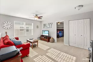 25305 Bay Tree Cir, Shorewood, IL 60404 - Photo 17