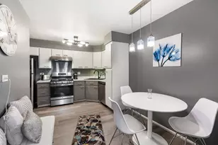 150 Lake Blvd, Buffalo Grove, IL 60089 - Photo 3